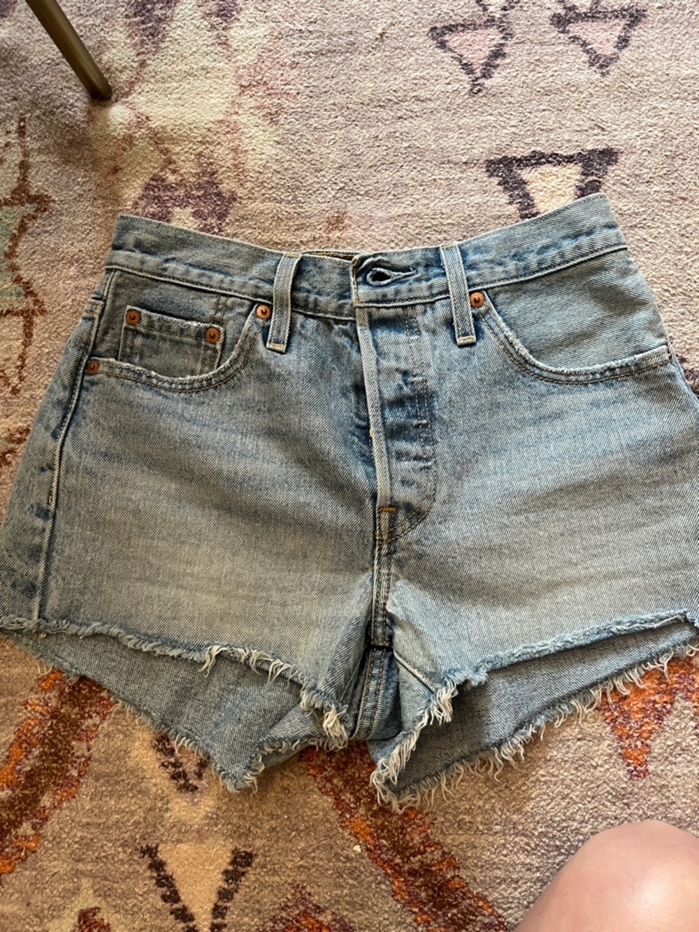 LEVIS 501 Classic High-Rise Denim Shorts - Light Blue 25